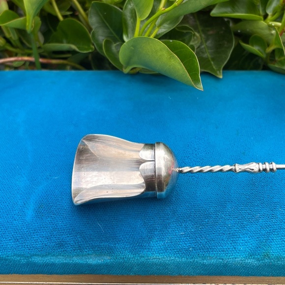 Antique Silver Sugar Shovel - Picture 3 of 7